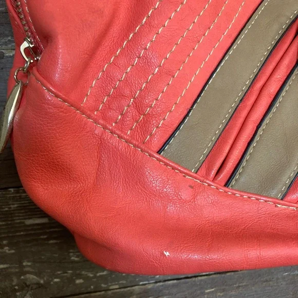 Coral & camel/tan, gold studded, purse. - Picture 14 of 14